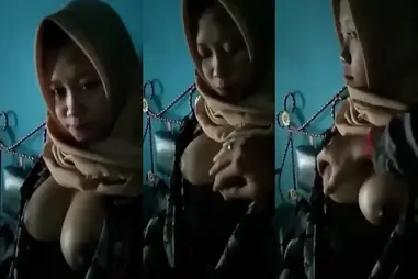 Bokep Indo ABG Jilbab Pasrah Toketnya Diremas