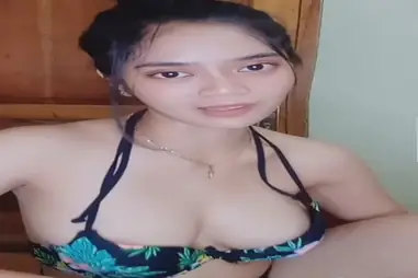 Sasa Jilbab Pamer Payudara Tumpah